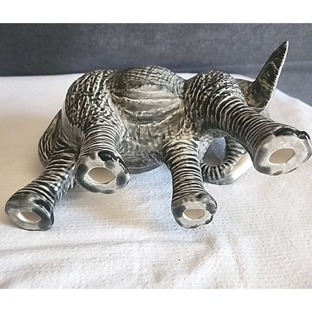 Vintage Porcelain Elephant Family Figurines African Safari Decor Set Of 4
